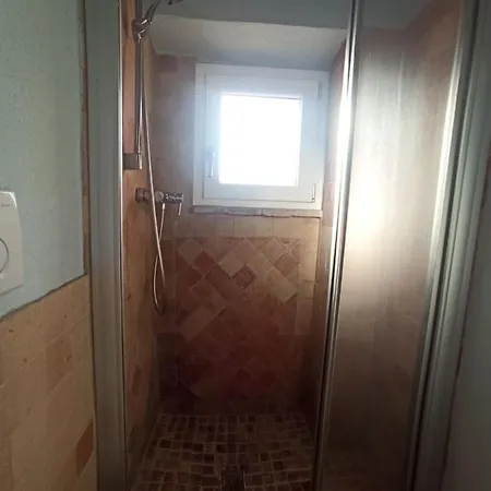 Seaview With Parking And Air Conditioning Apartment
