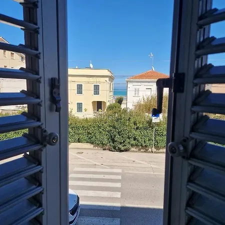 شقة Seaview With Parking And Air Conditioning *